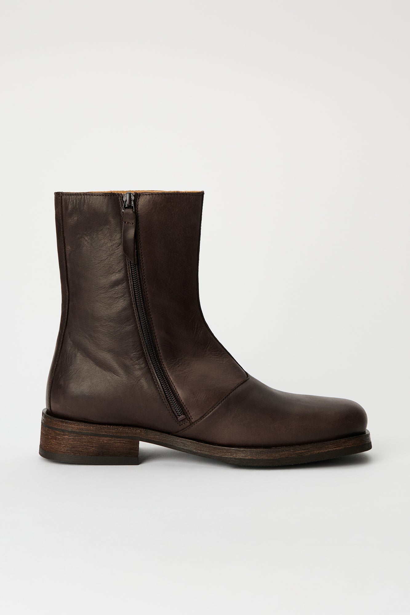 Our legacy CAMION BOOT Matted Brown Waxed Bovine