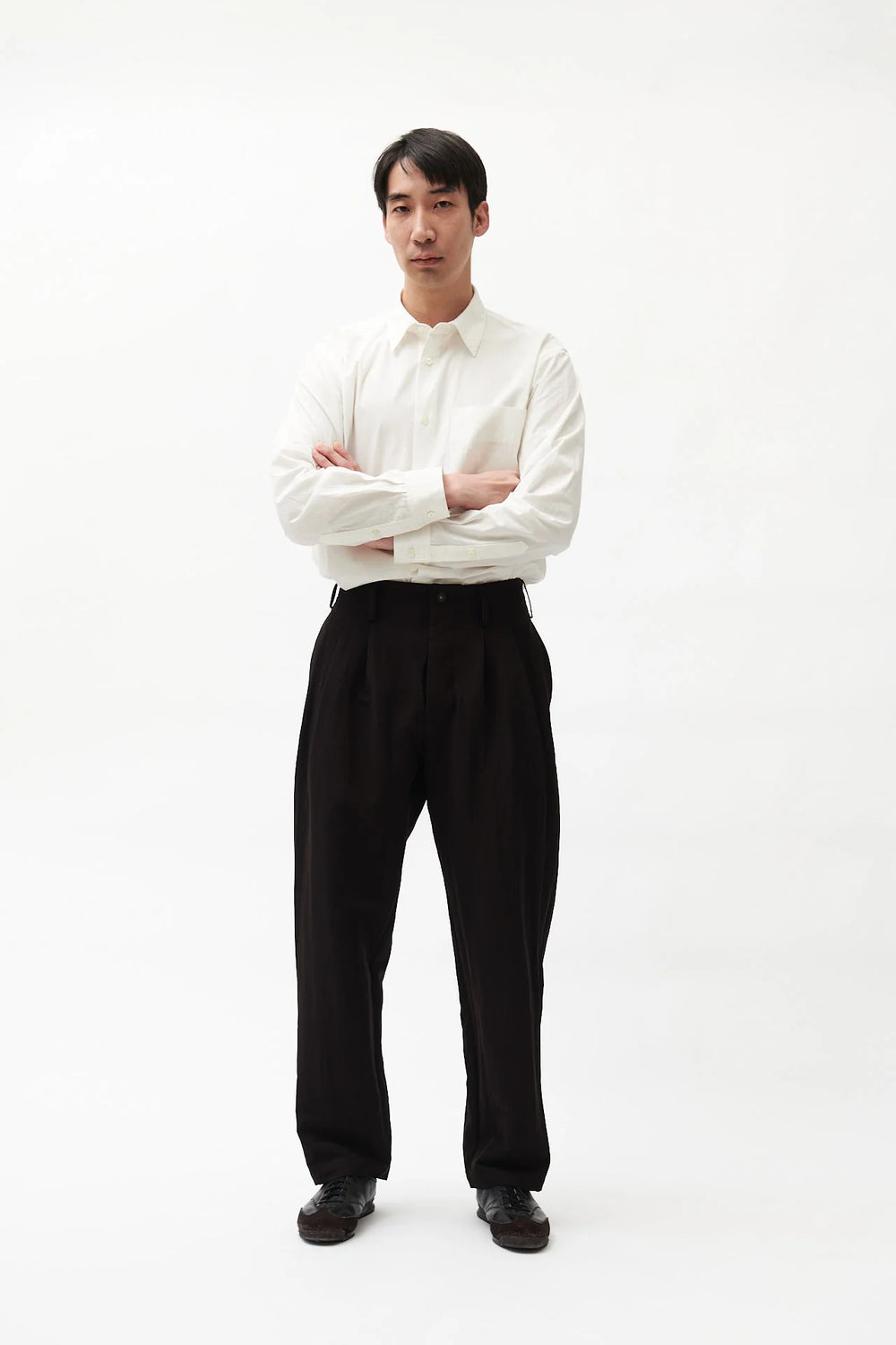 works & days Twill Pleated Trousers Black