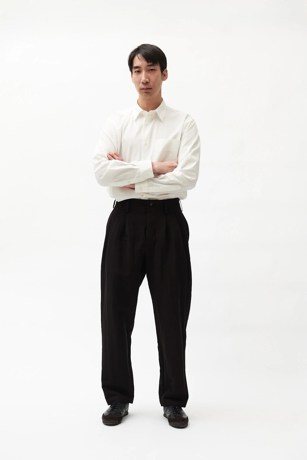 works & days Twill Pleated Trousers Black