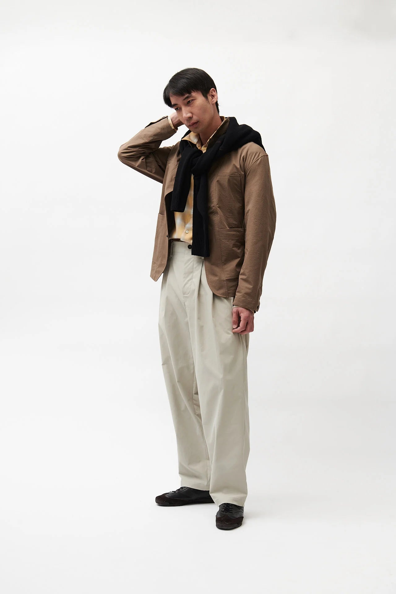 works & days Twill Pleated Trousers ecru