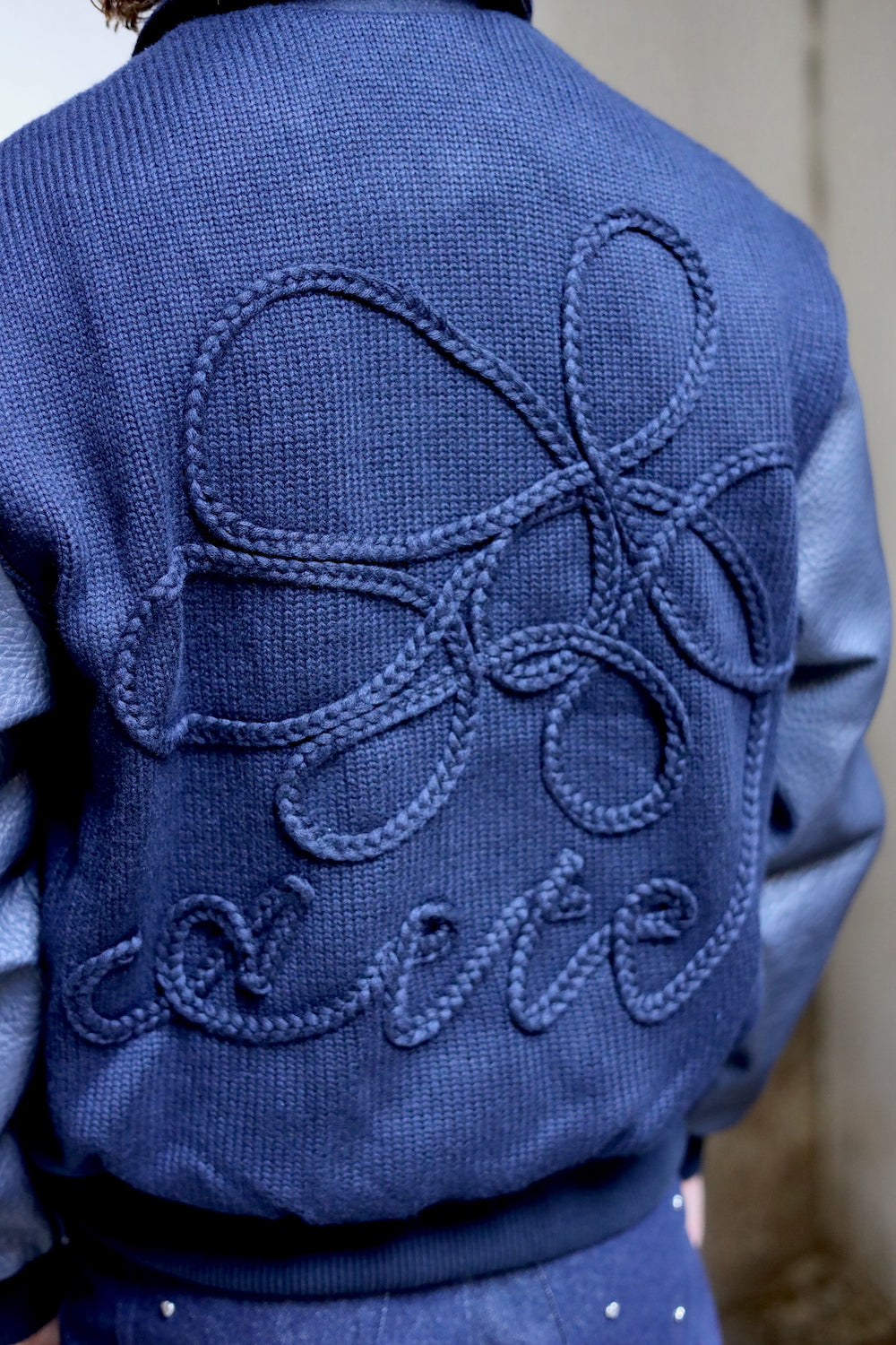 ARTE EMBROIDERED FLOWER VARSITY NAVY