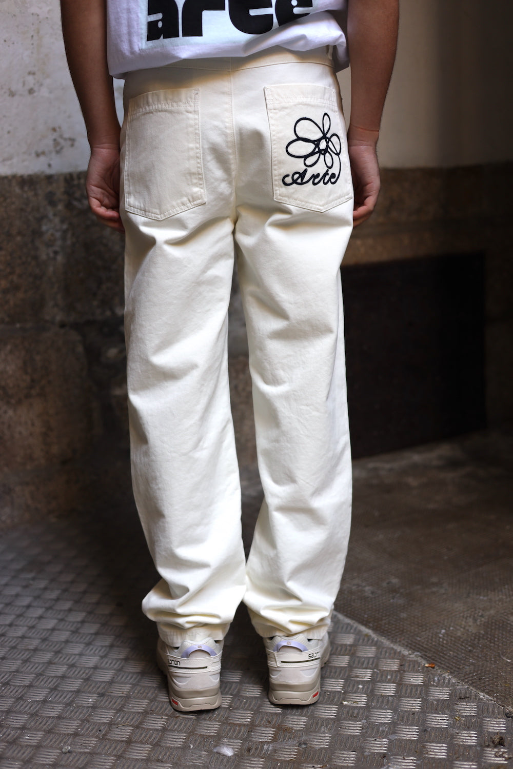 ARTE EMBROIDERY PANTS WHITE