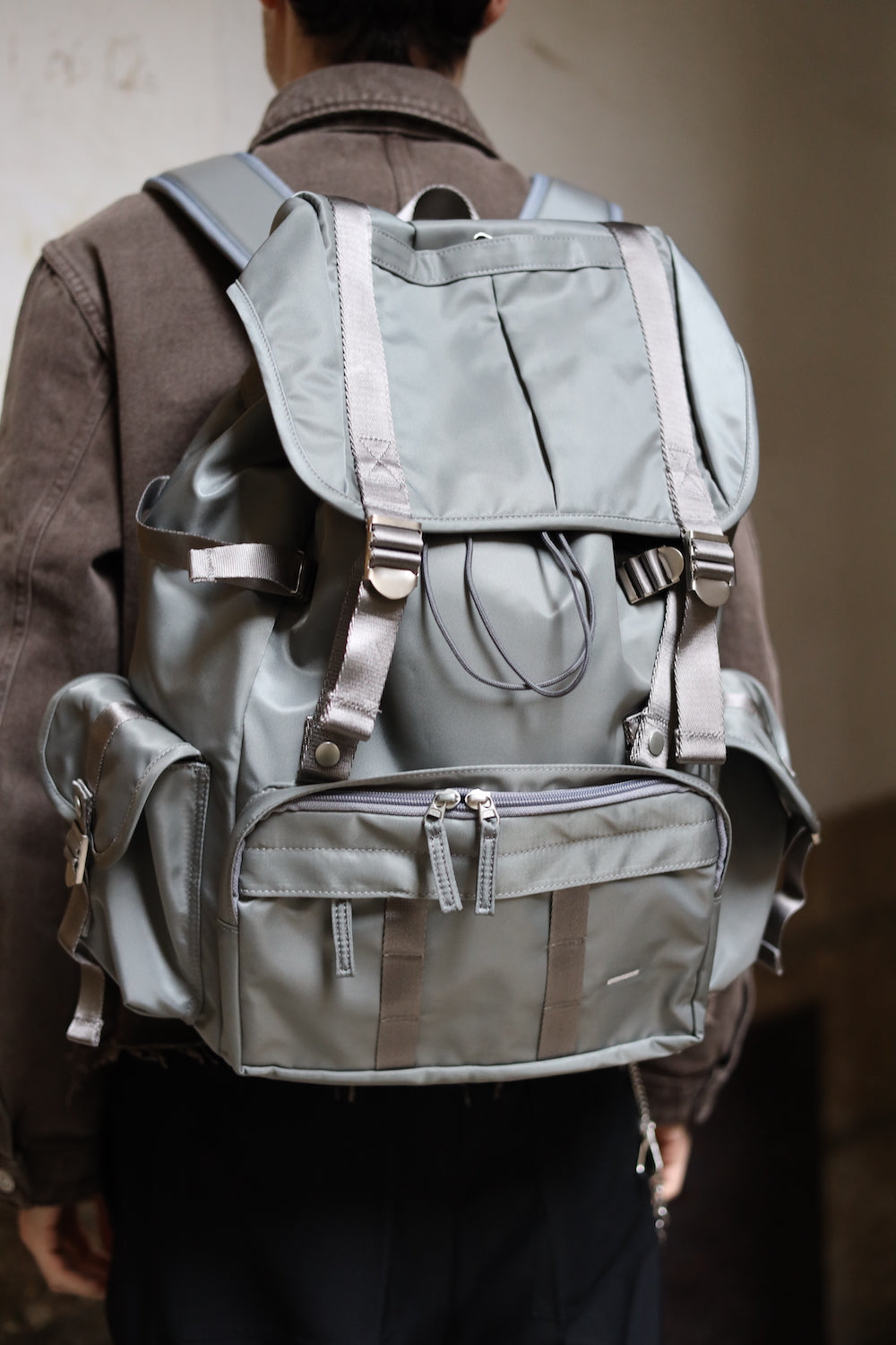 Worthwhile Movement Miltrain Rucksack Silver