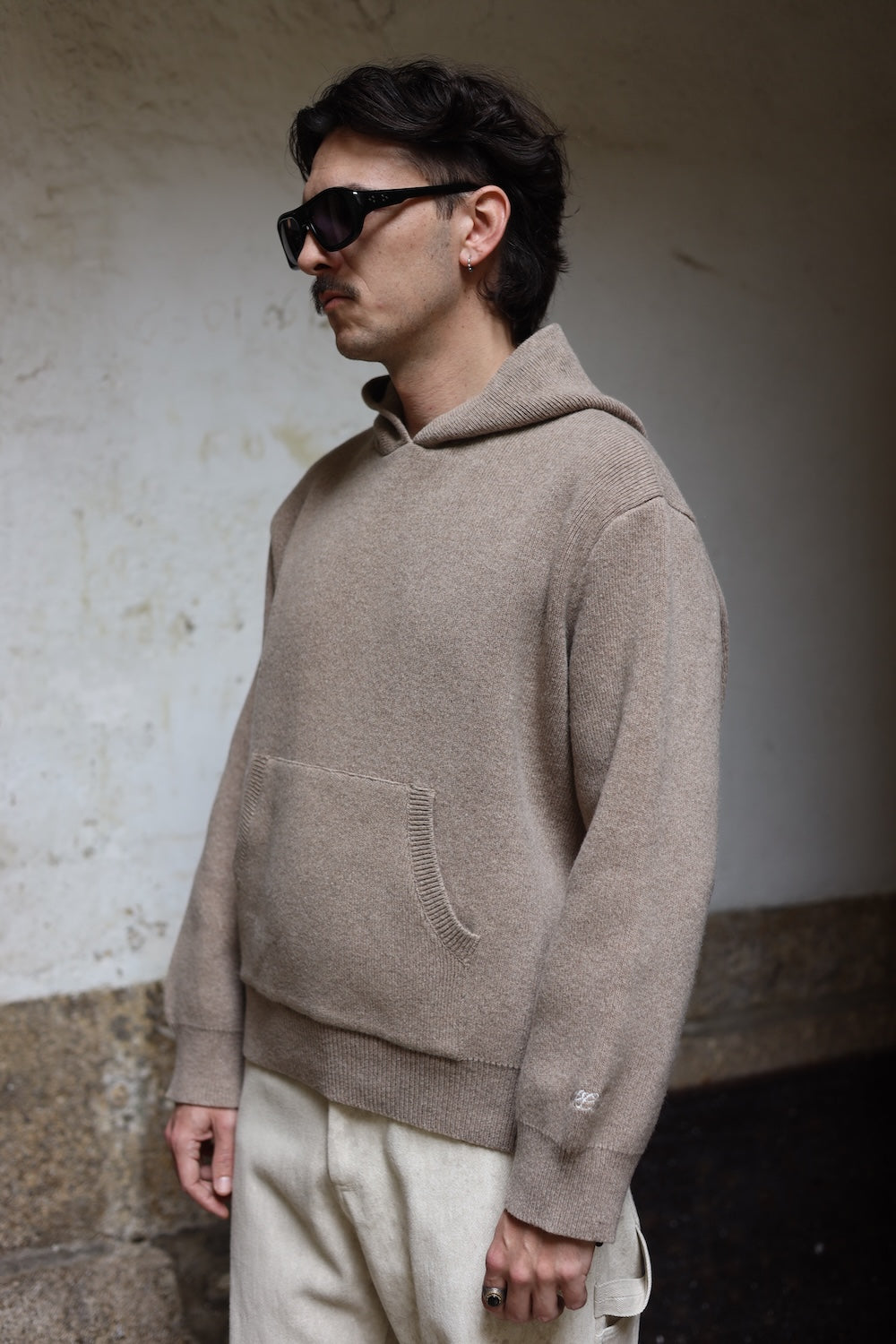 LC23 Hoodie Sweater Beige