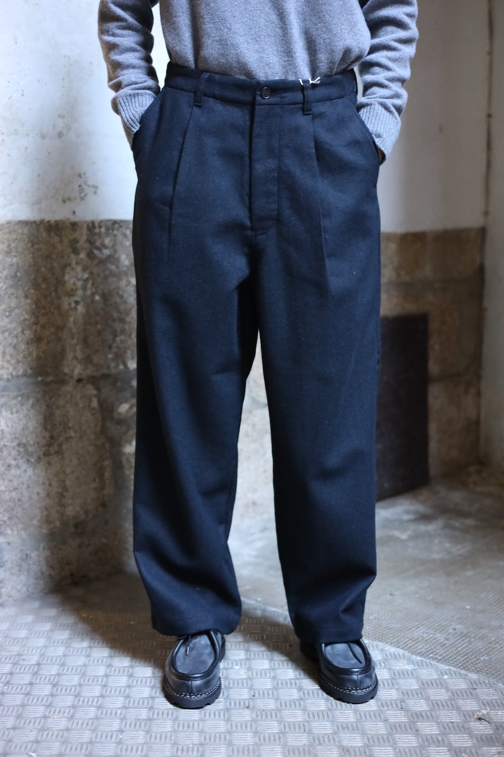 Still by Hand W/N wide pants black navy