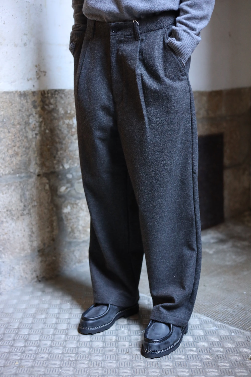 Still by Hand W/N wide pants borwn charcoal