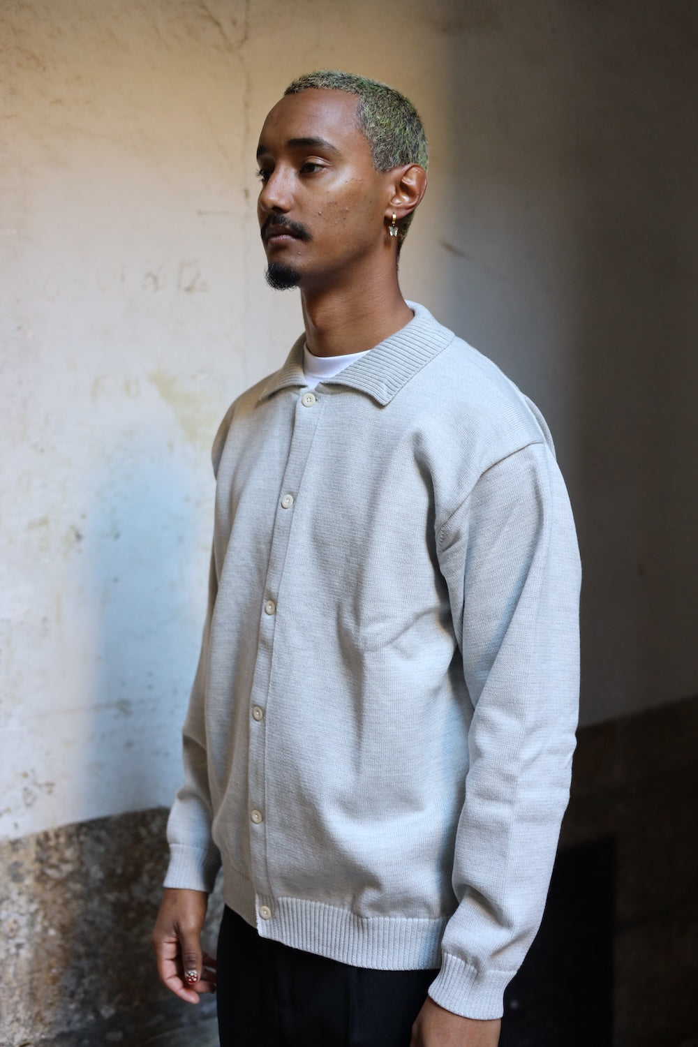 Still by hand 10G polo cardigan light grey