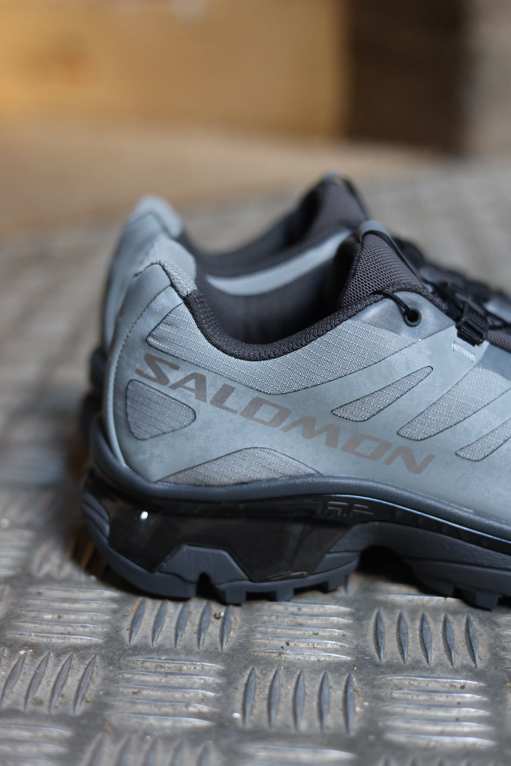 XT-4 PROTECTIVE Monument / Asphalt