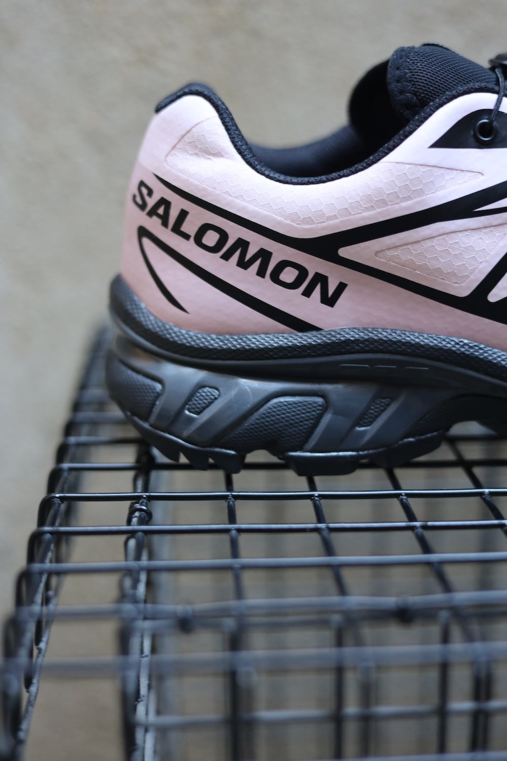 Salomon XT-6 GORE TEX PINK