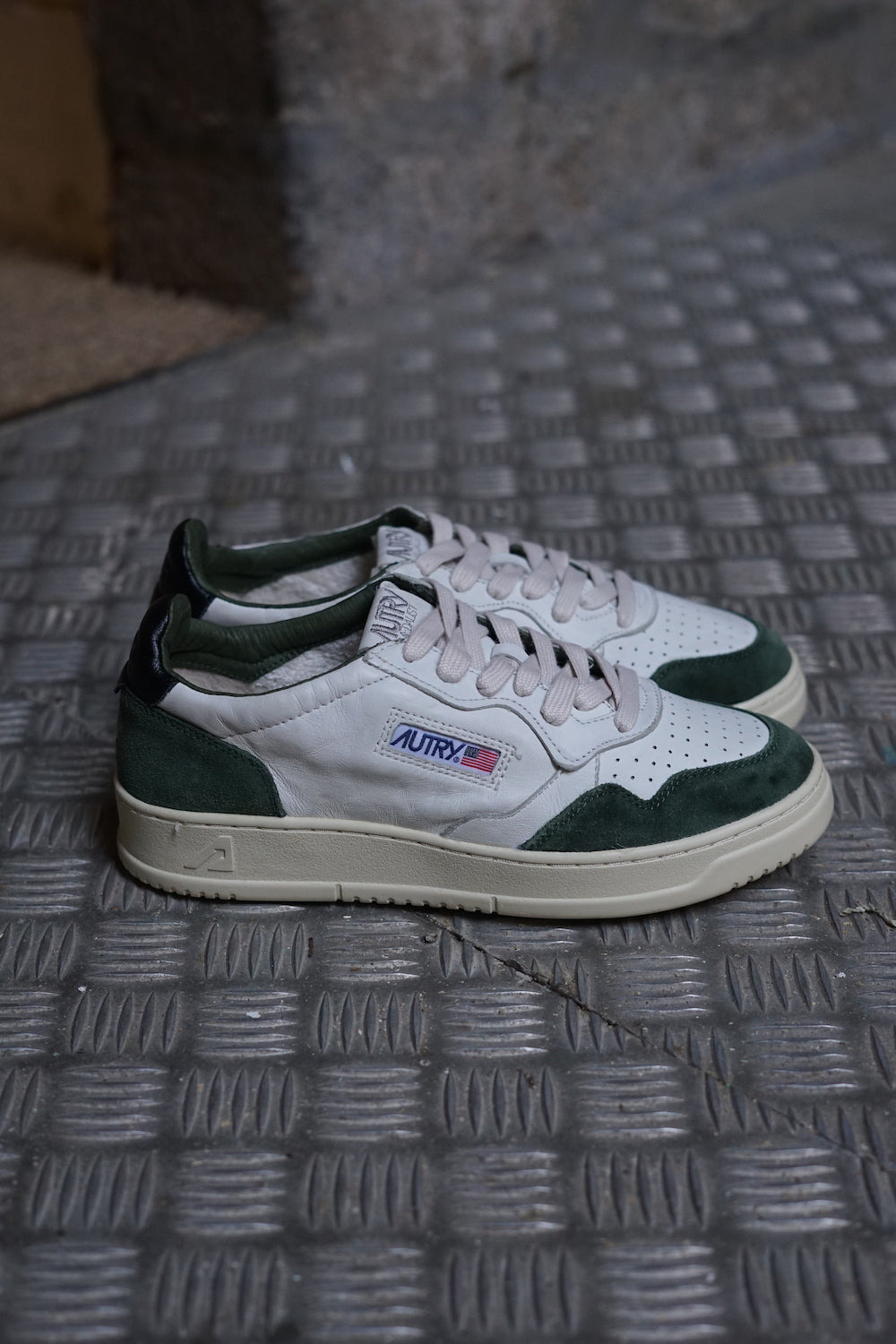 Autry sneakers green and white