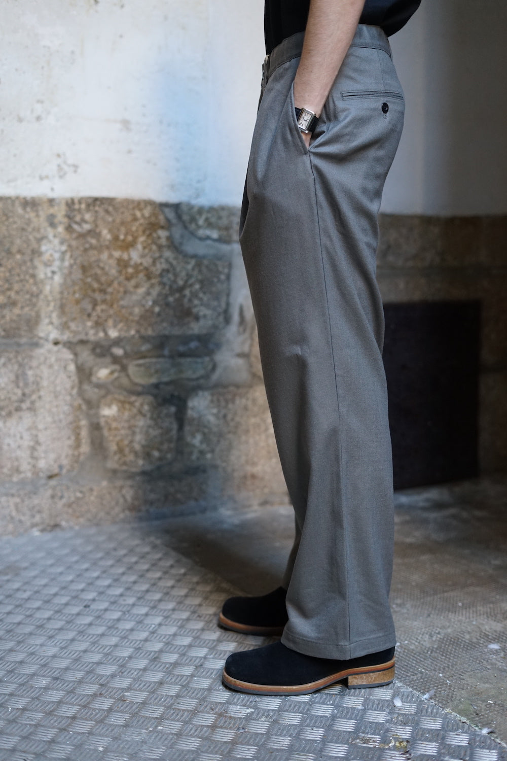 STILL BY HAND BOX PLEAT WOOL PANTS TAUPE